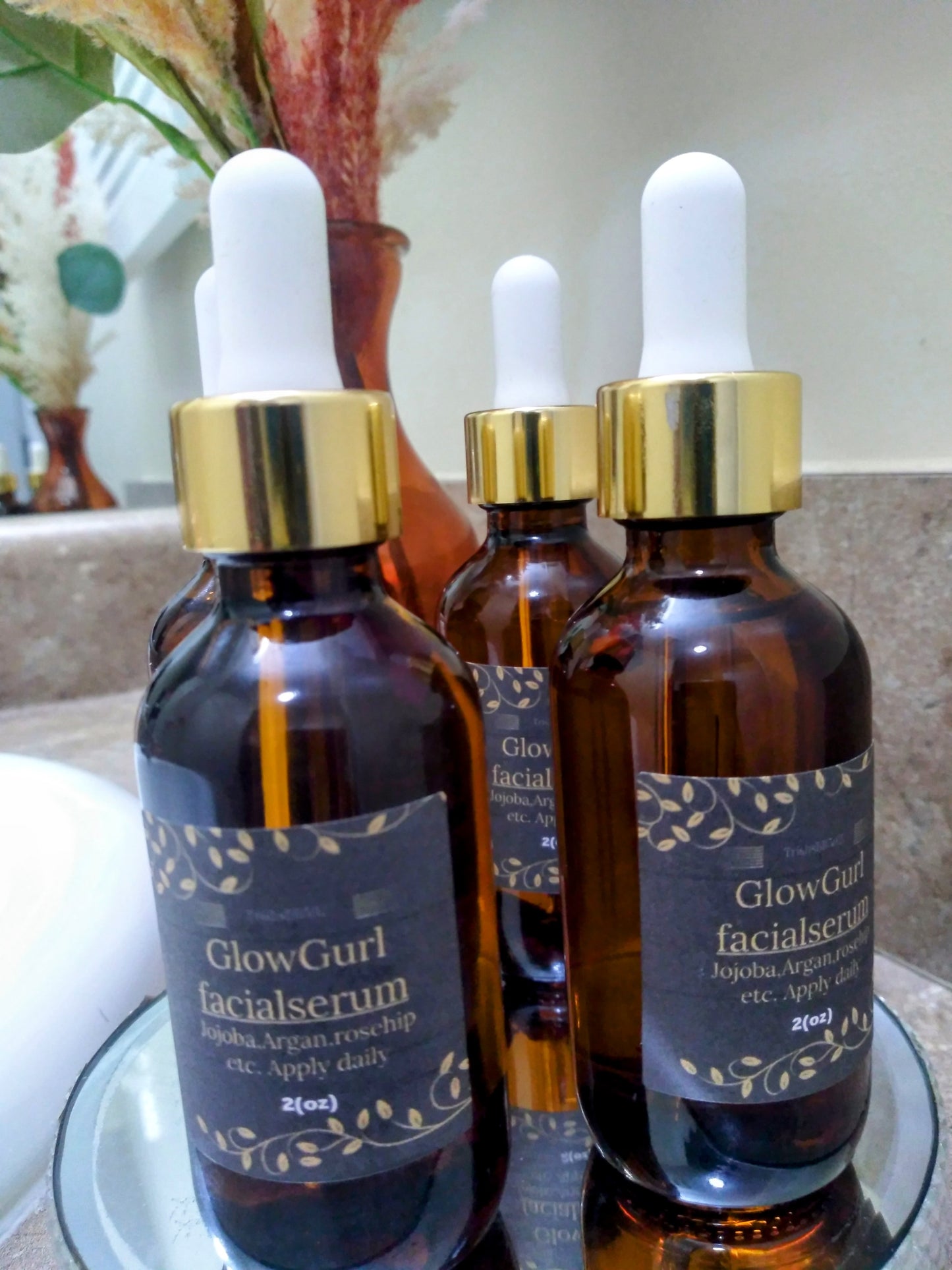 "Glowgurl Facialserum"